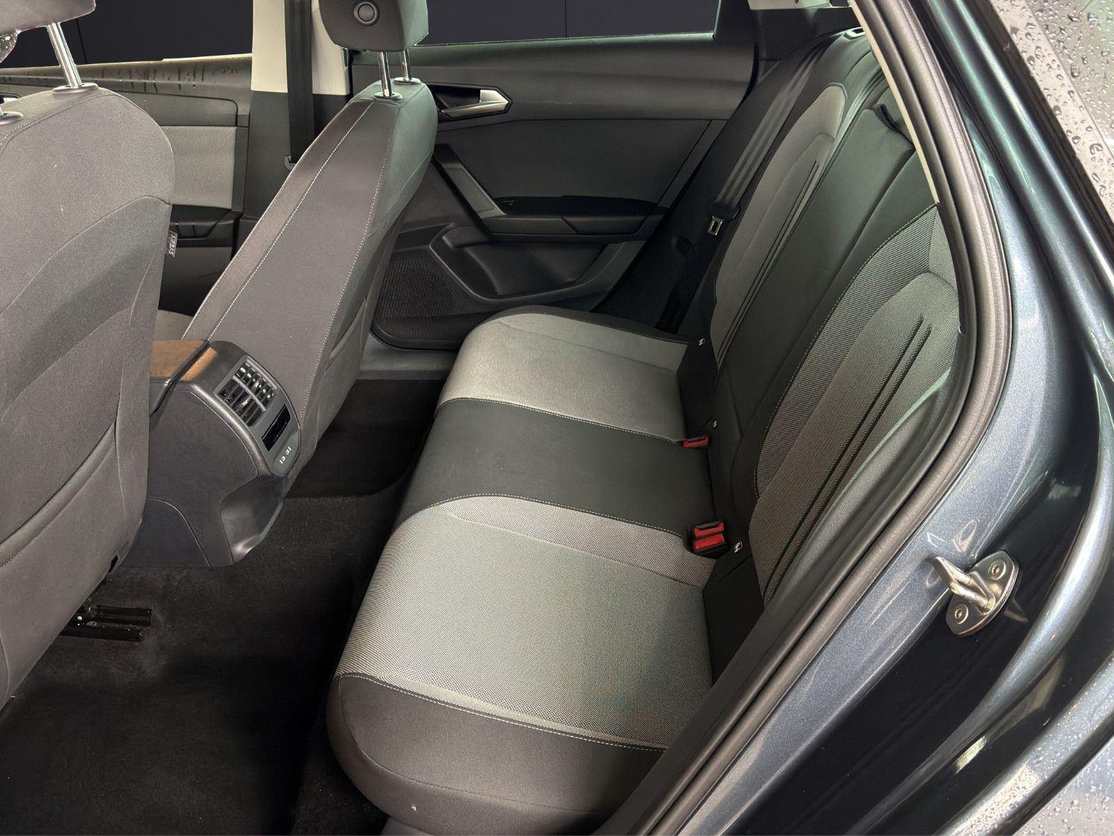 Fahrzeugabbildung SEAT Leon Sportstourer 1.5 TSI 85 kW Style*CarPlay*