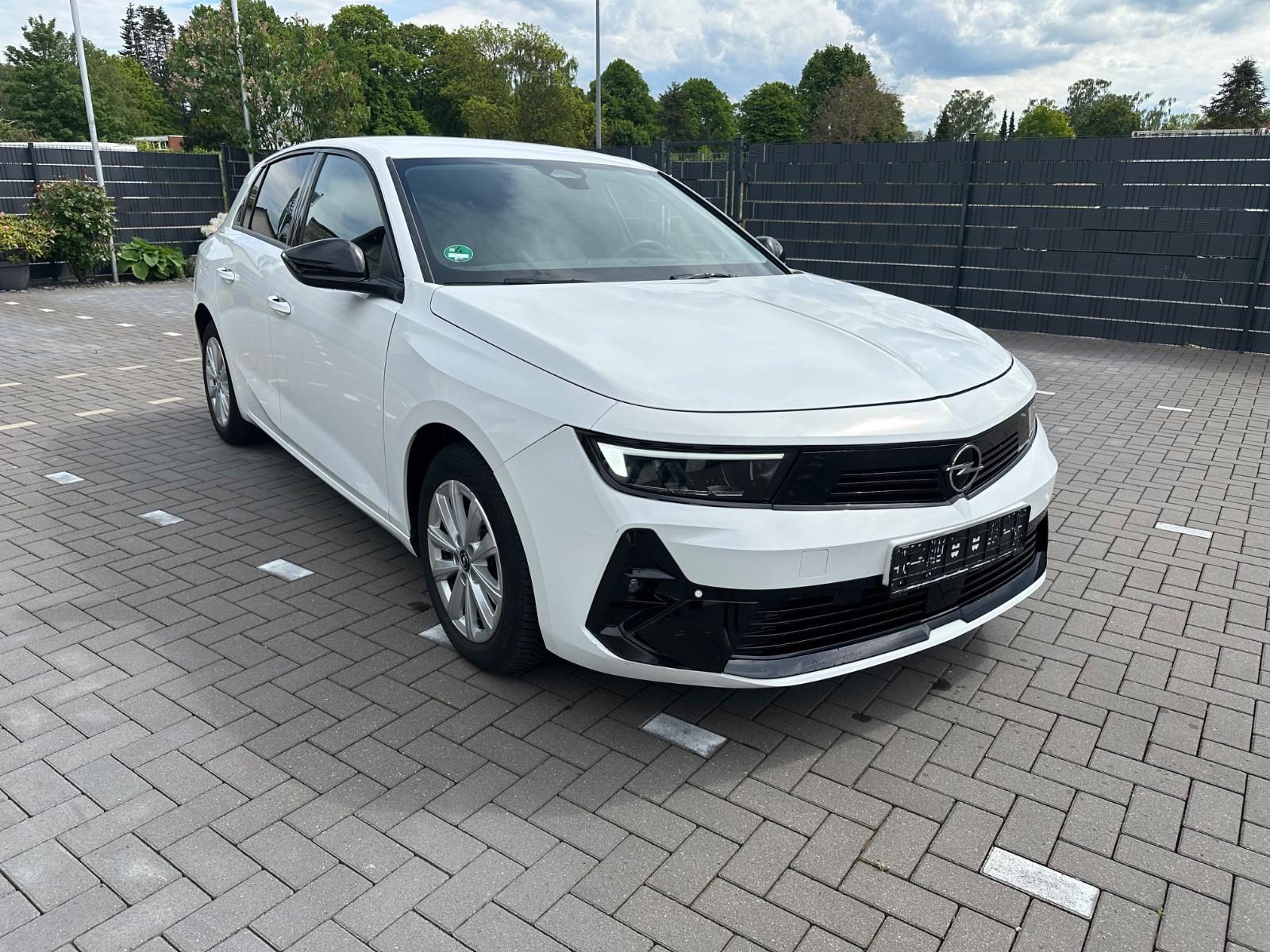 Opel Astra L Lim. 5-trg. Business Edition