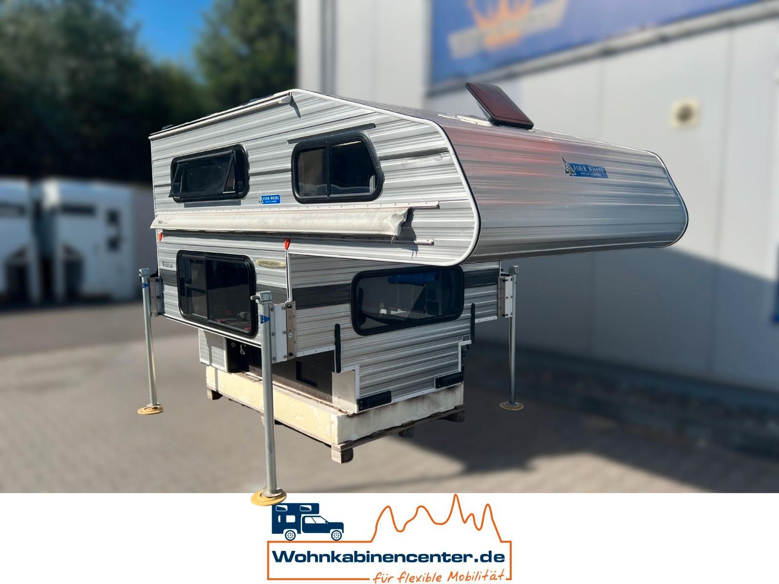 Four Wheel Campers Wildcat Hardtop - 2014
