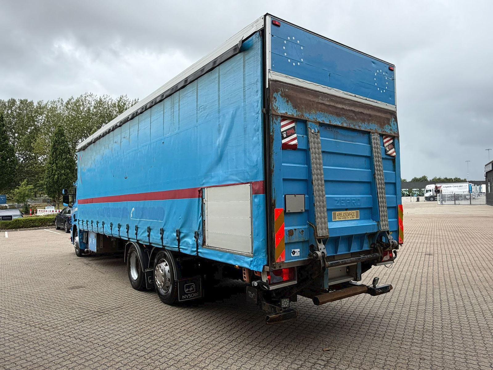 Scania P280 6X2-4