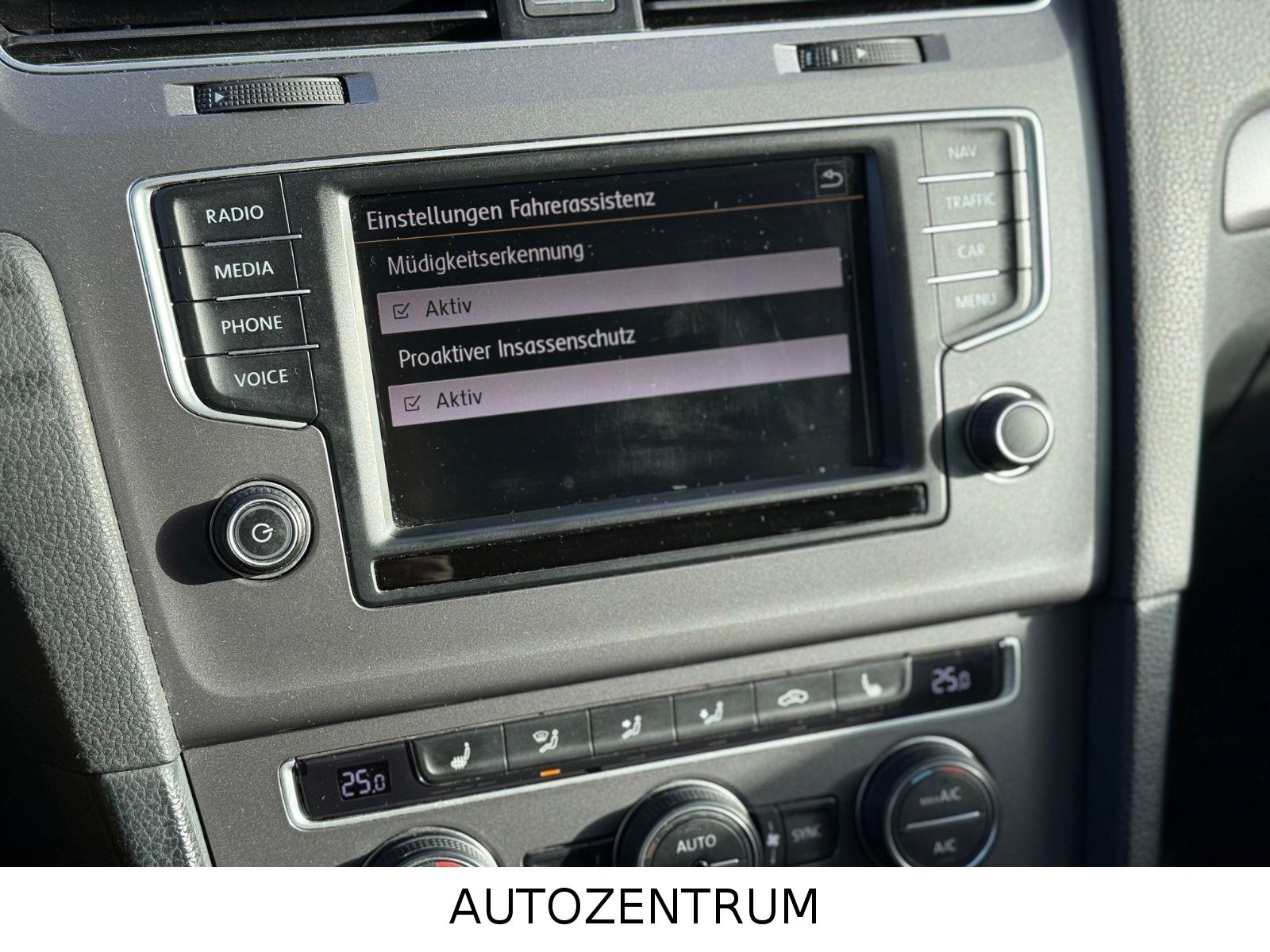Volkswagen Golf 2015 — photo 21