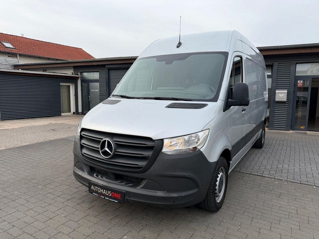 Image of Mercedes-Benz Sprinter