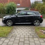 Mercedes-Benz GLA 200 AMG Line - Mercedes-Benz GLA-Class: Privatanbieter