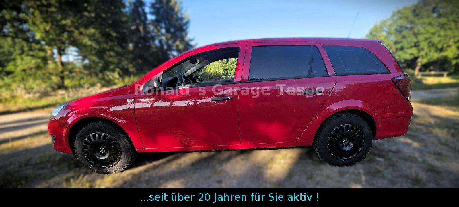 Opel Astra 2009 — photo 11
