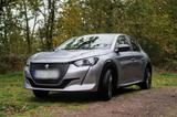 Peugeot e-208 136 Active Pack 1. Hand! - graue Peugeot e-208