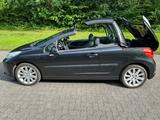 Peugeot 207 CC Cabrio 1,6 Benzin 120PS sw ... - Peugeot 207 aus 2007: SW