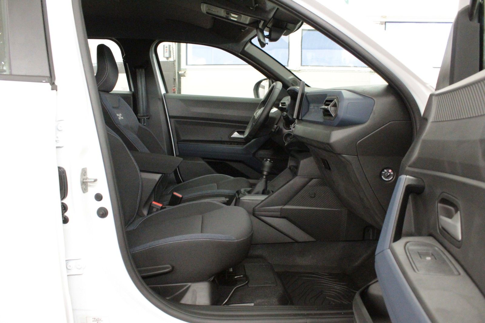 Fahrzeugabbildung Dacia Duster ECO-G 100 Expression*Winterpaket*