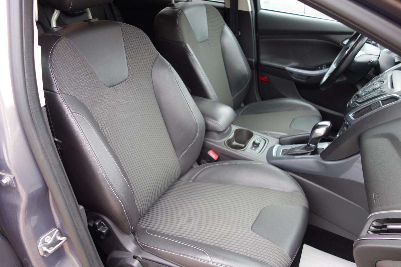 Ford Focus 2014 — photo 13
