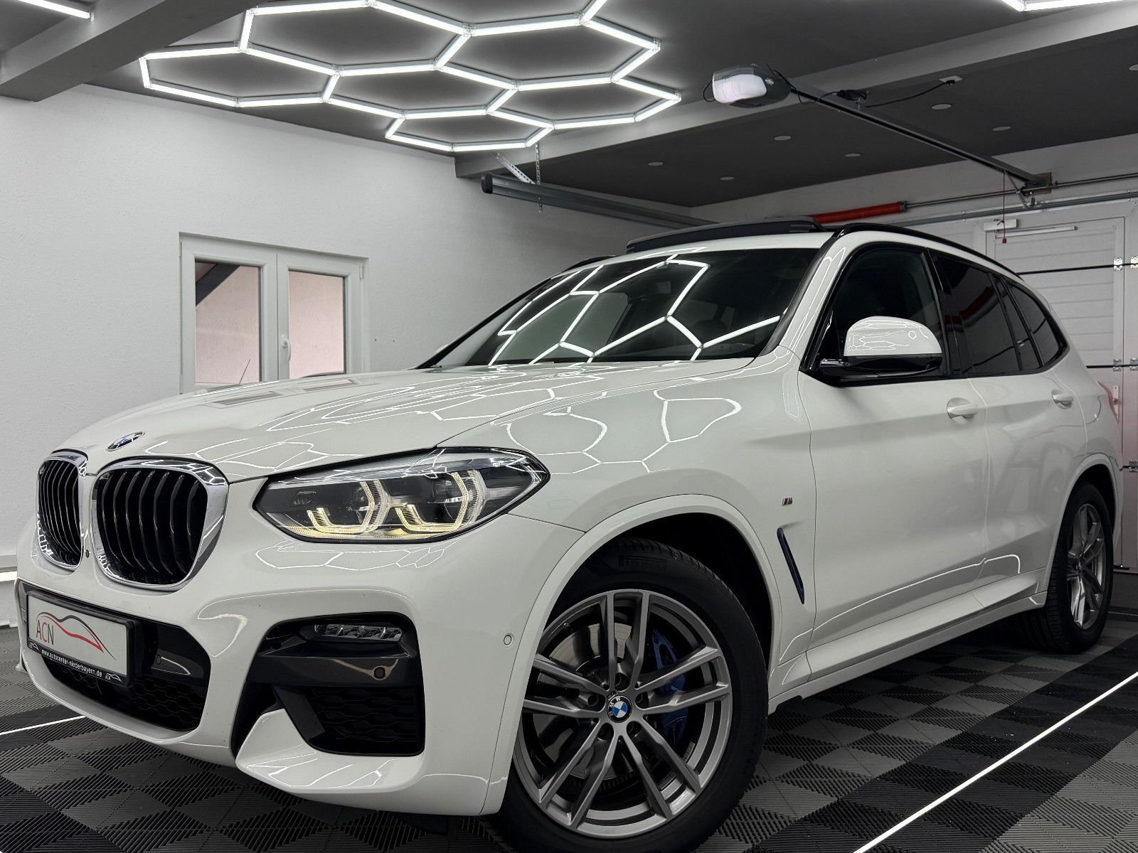 Fahrzeugabbildung BMW X3 xDrive 30 d M SPORT/LED/HuD/H&K/PANO/AHK/360*