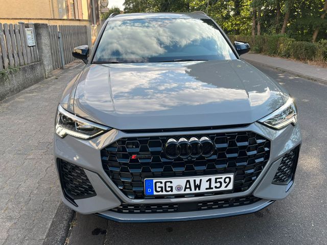 Audi RS Q3 S  2.5 TFSI quattro