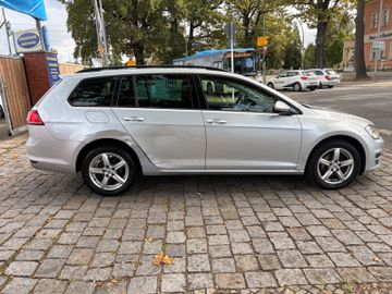 Volkswagen Golf - 4