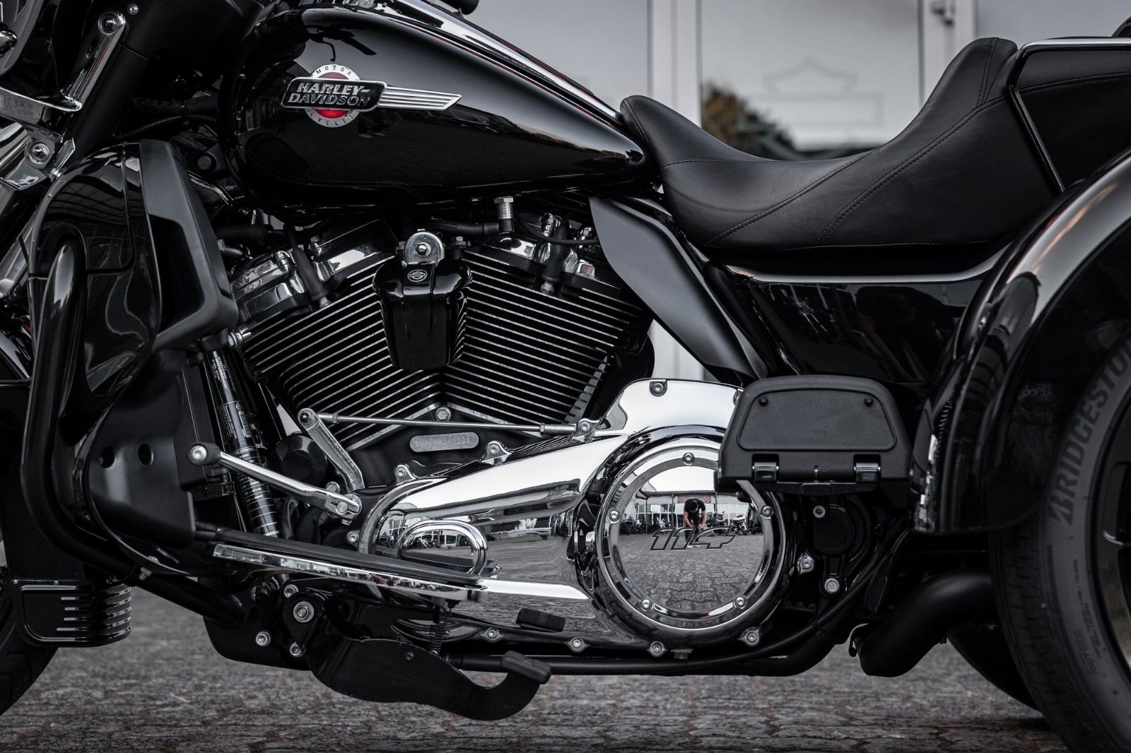 Fahrzeugabbildung Harley-Davidson TRI GLIDE ULTRA TRIKE - JEKILL&HYDE H-D ROULETTE