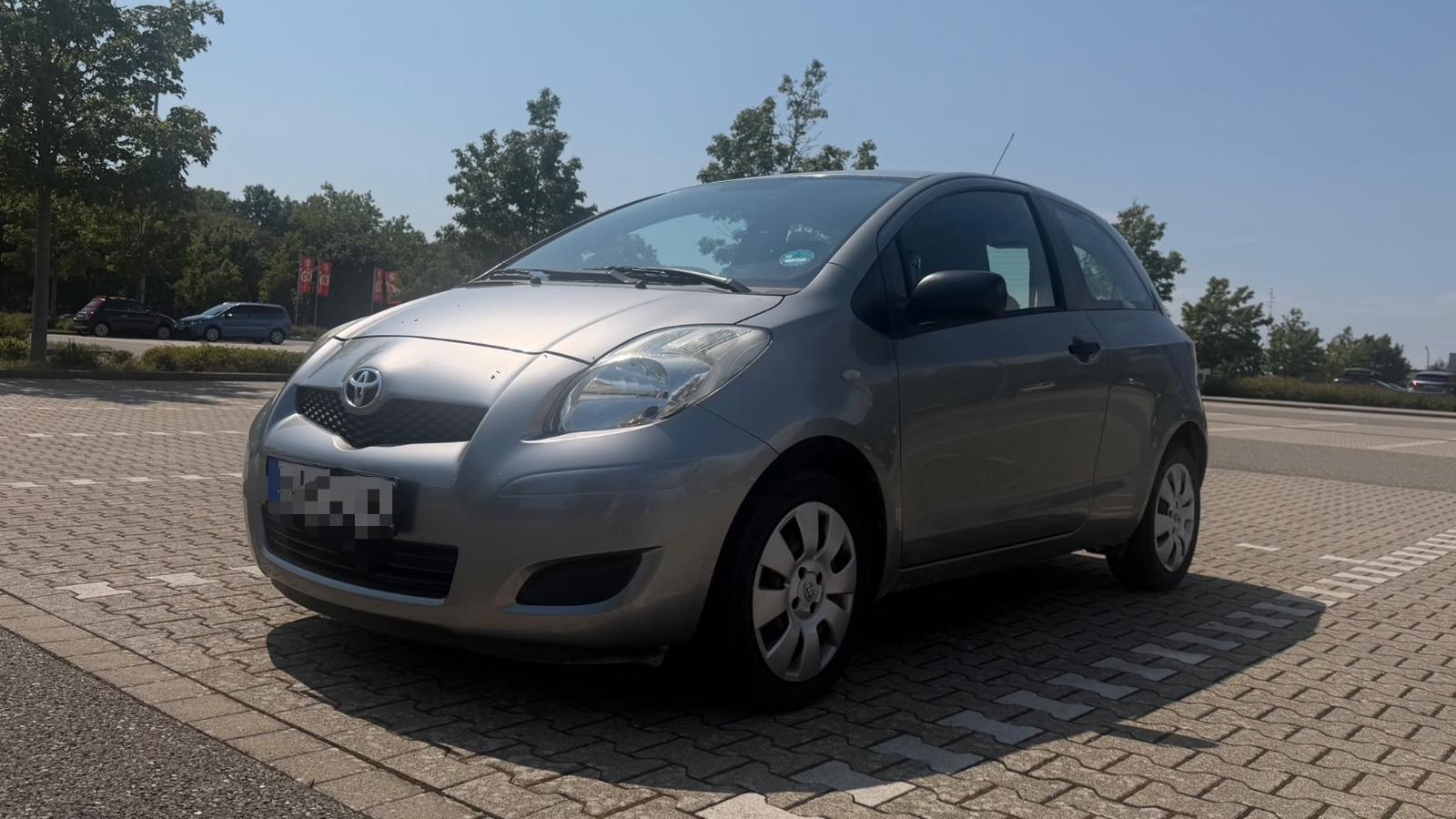Toyota Yaris Cool