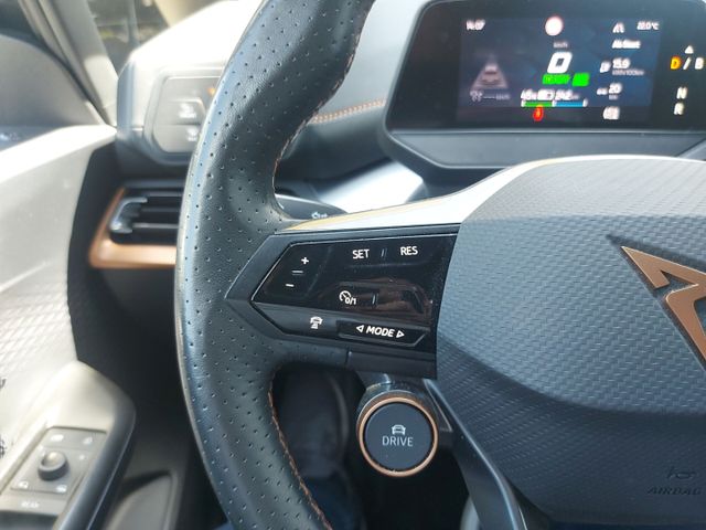 Born Navi*Digitales Cockpit*Massagesitze*LED*ACC