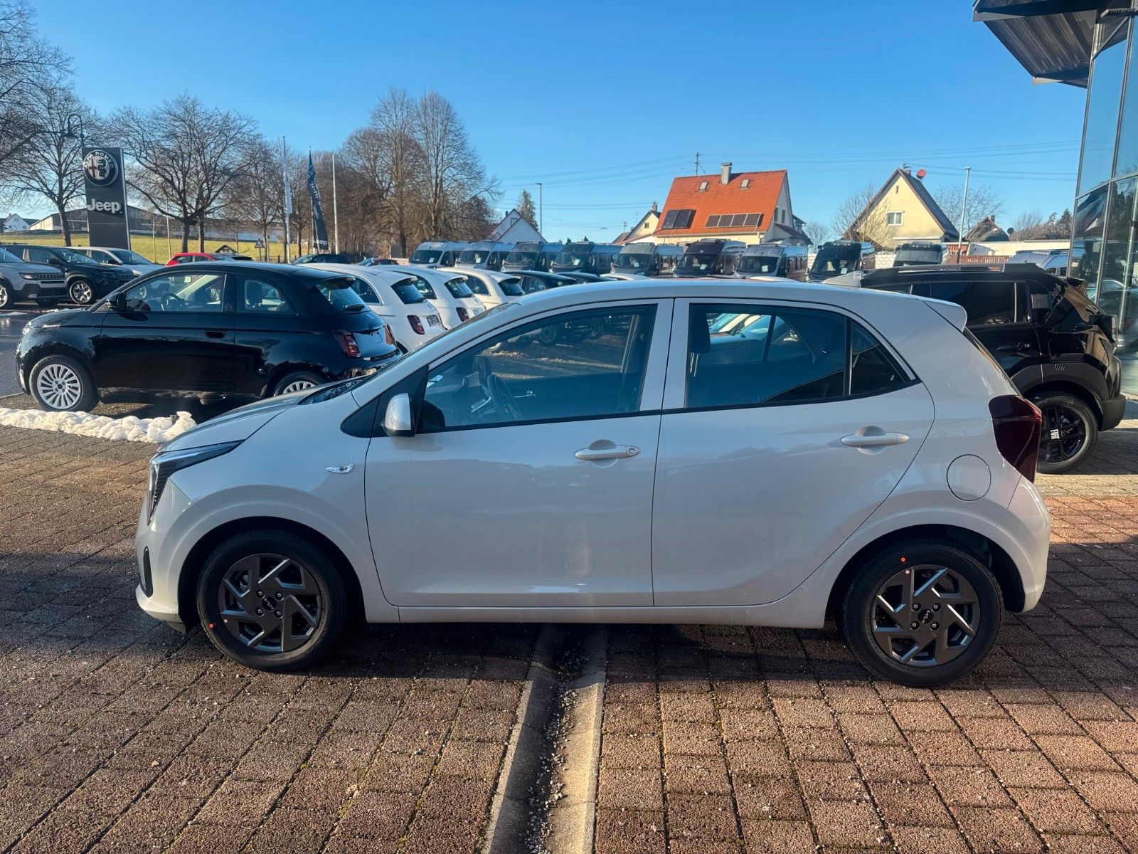 Fahrzeugabbildung Kia Picanto Sitz- Lenkradheizung Kamera PDC Navi