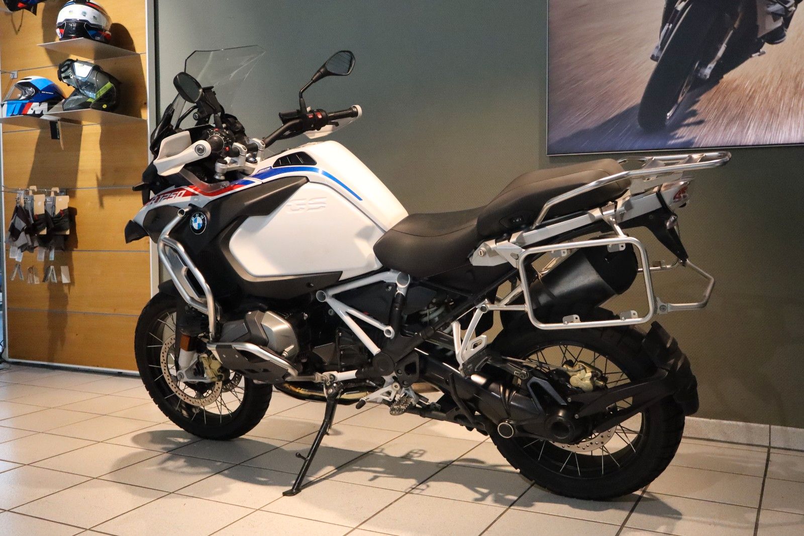 Fahrzeugabbildung BMW R 1250 GS ADV inkl. Repair Inclusive bis '27