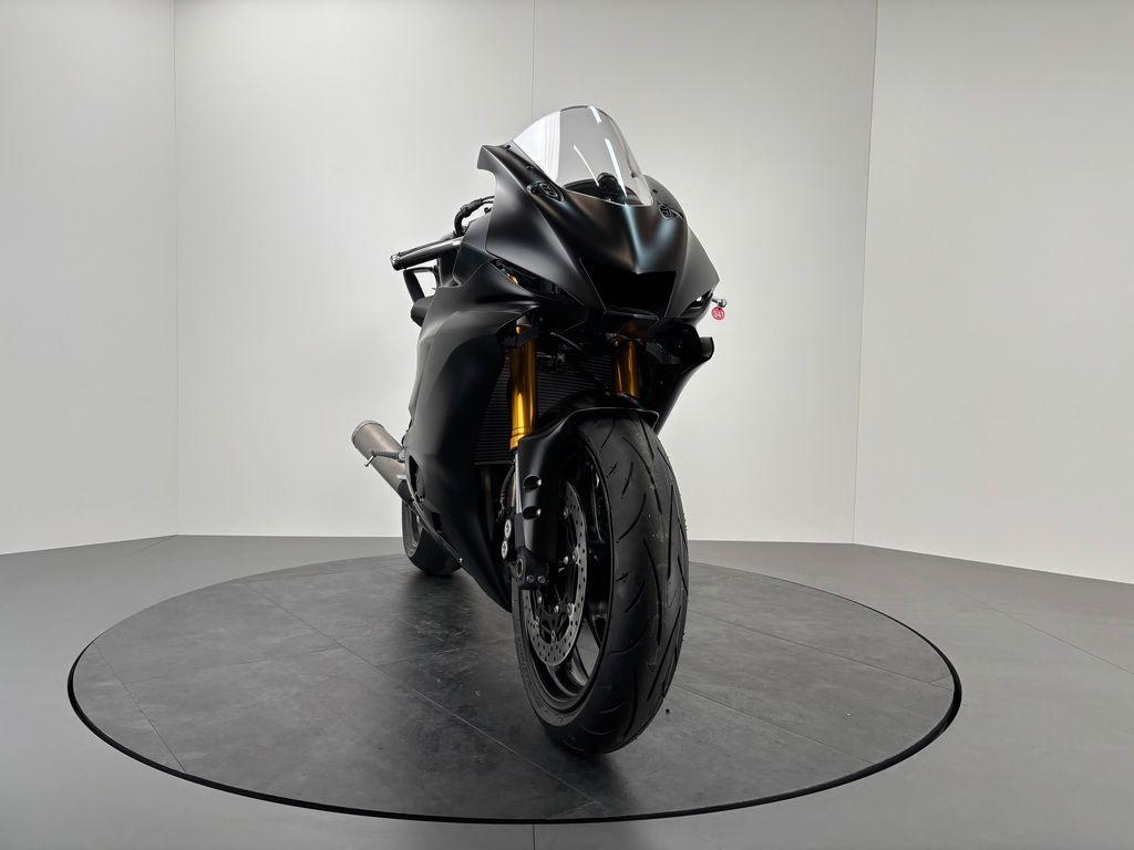 Fahrzeugabbildung Yamaha YZF R6 RACE *NEUFAHRZEUG MJ 25 *UMBAU MÖGL.