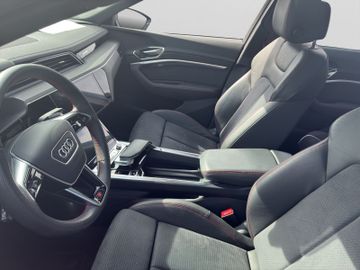 Audi Q8 e-tron - 8