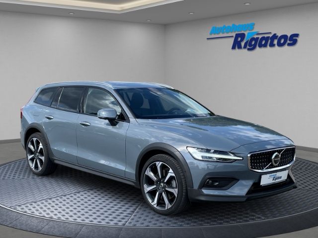 Image of Volvo V60 Cross Country