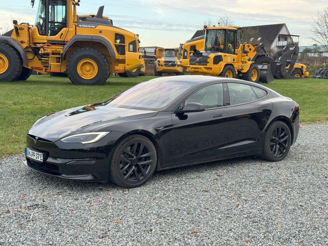 Tesla Model S Plaid / Enhanced AP/ Creme/ 21Zoll/AHK