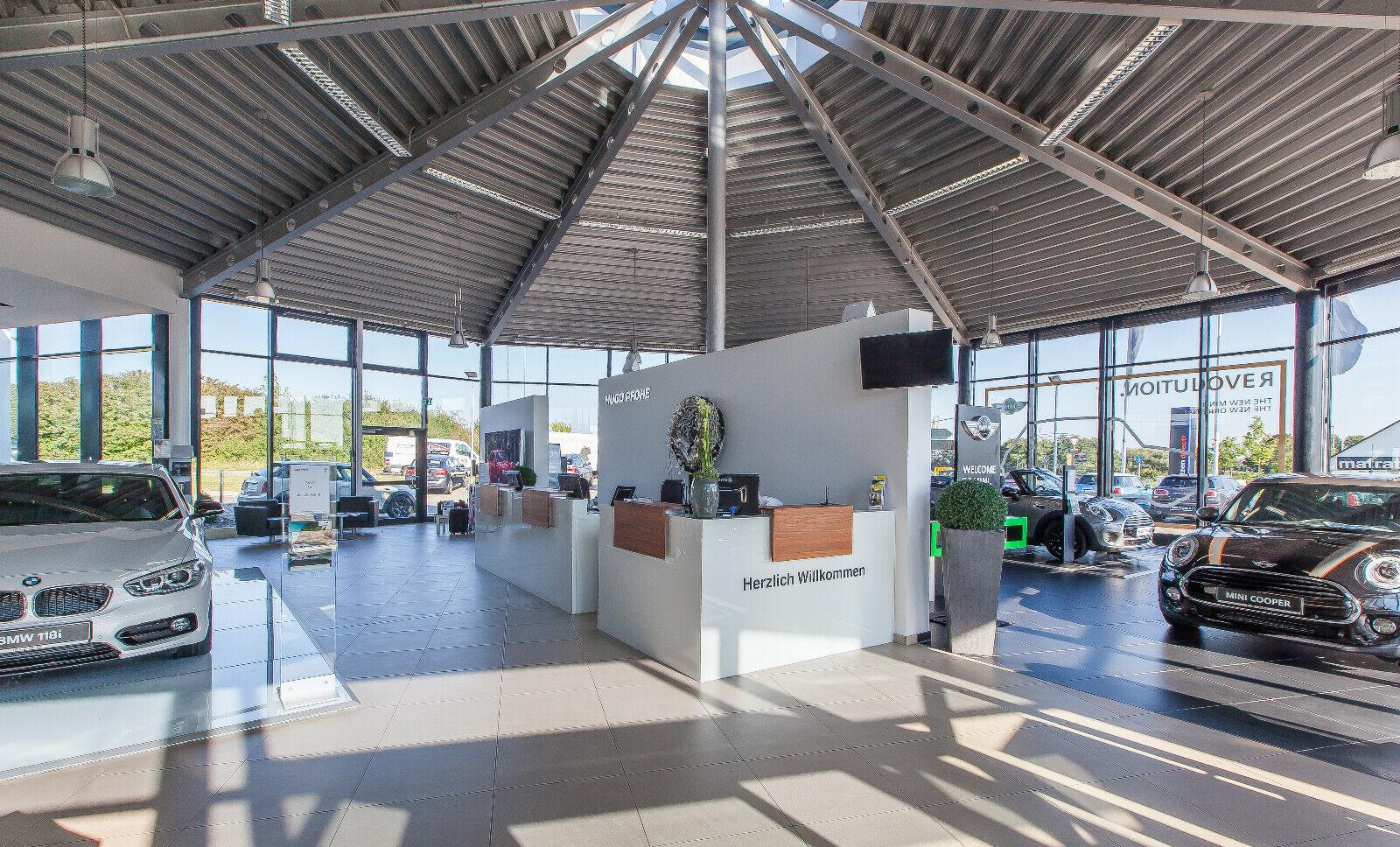 showroom-image-top