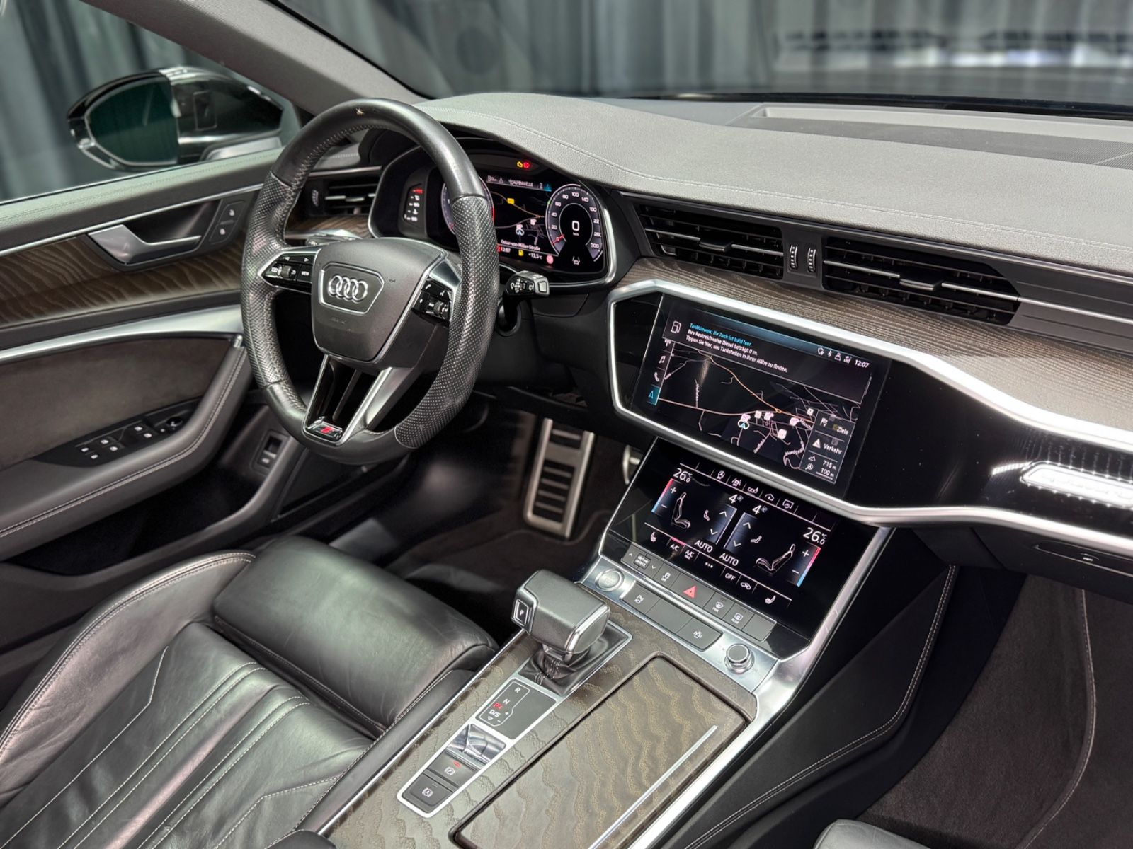 Fahrzeugabbildung Audi A6 Avant 50 TDI quattro sport|S-LINE|PANO|MATRIX