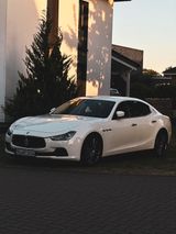 Andere Maserati Ghibli SQ4 Scheckheft weiß - Andere mit Benzin-Antrieb: Limousine