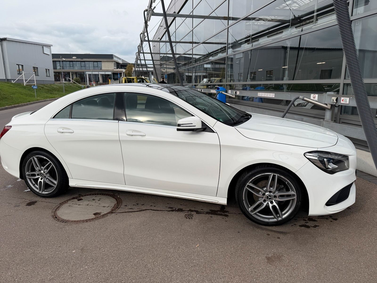 MERCEDES-BENZ CLA 180 AMG LINE | LIMOUSINE | EZ 2018 | P...