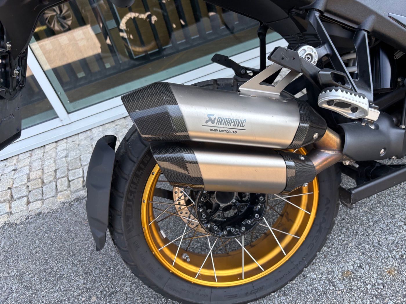 Fahrzeugabbildung BMW R 1300 GS Option 719 Sportfederung