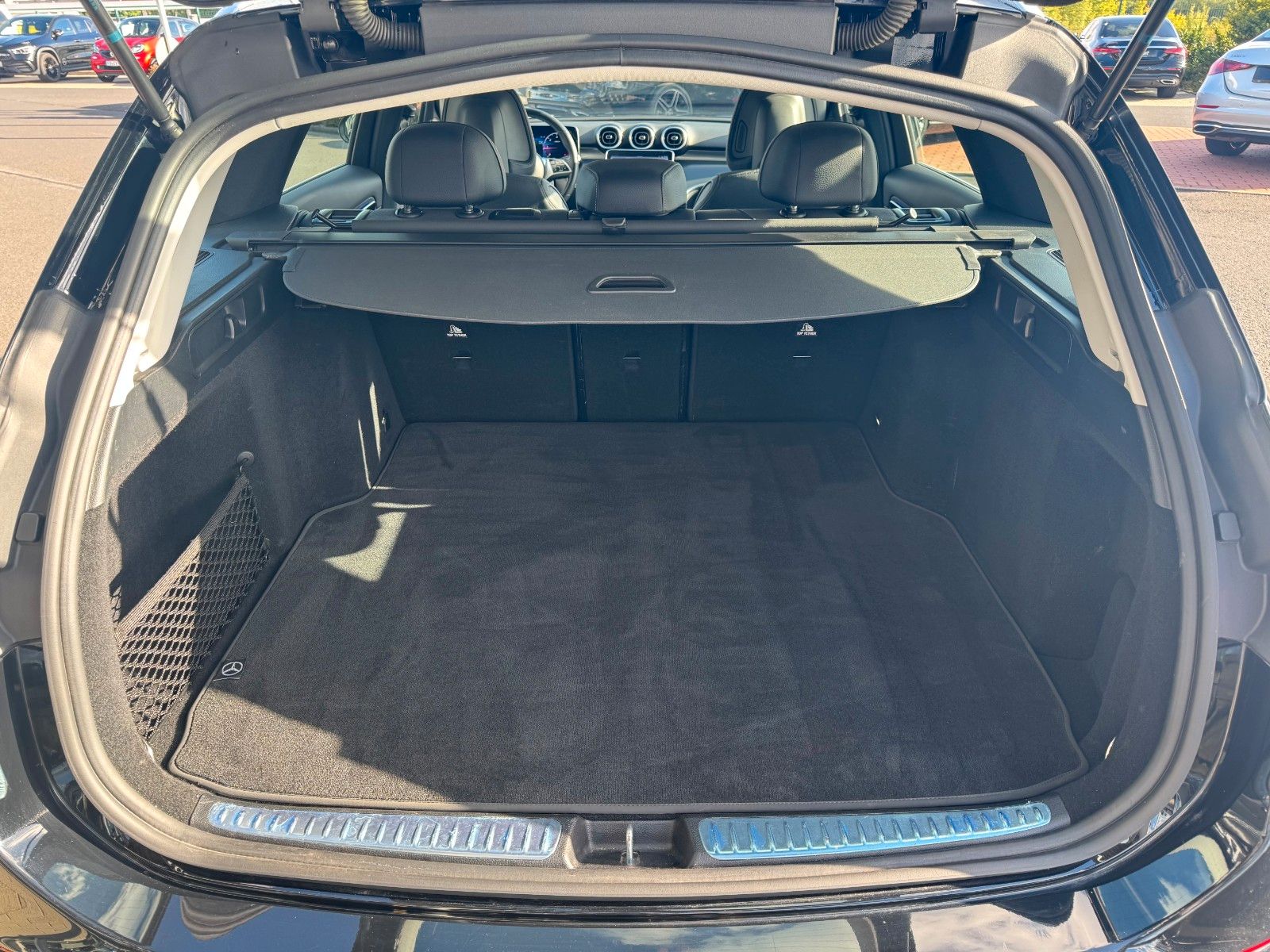 Fahrzeugabbildung Mercedes-Benz C 300d T Avantgarde+RKamera+TotW+Ambiente