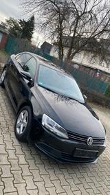 Volkswagen VW Jetta 1.6 TDI Automatik DSG 7g- von 201... - Volkswagen Jetta mit Diesel-Antrieb: Automatik