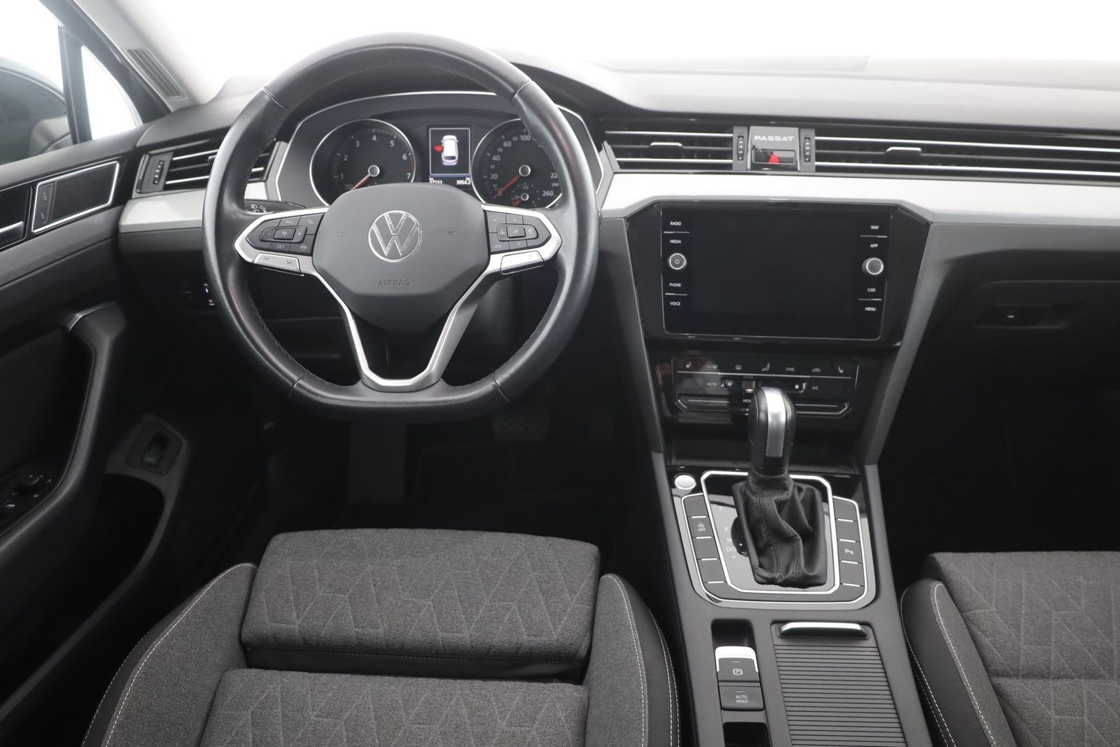 Volkswagen Passat Variant 1.5 TSI DSG Business LED Navi ACC foto 10