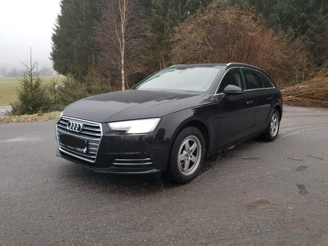 Audi A4 Avant Sport AHK,elektr.Heckklappe,Navi,Xenon