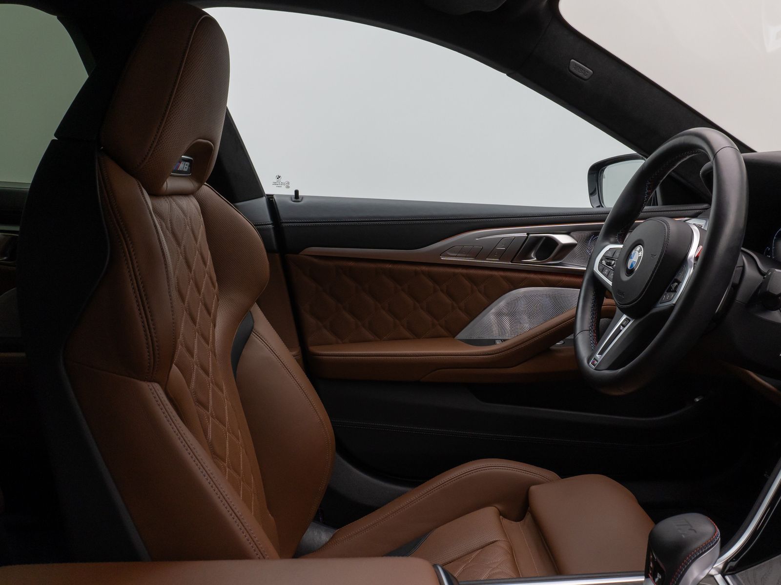 Fahrzeugabbildung BMW M8 Competition xD Gran Coupé 360°Laser HUD B&W