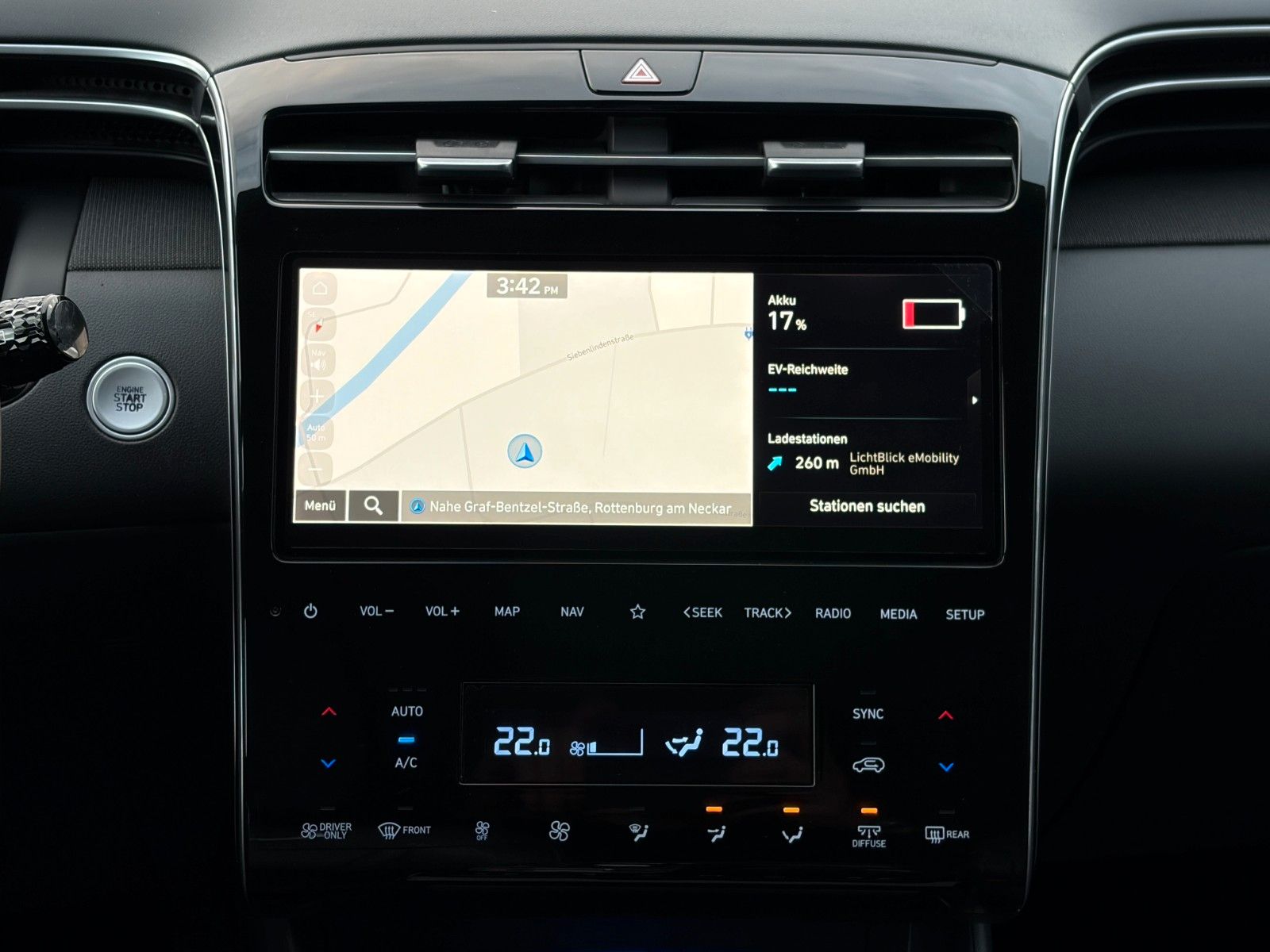 Fahrzeugabbildung Hyundai Tucson 1.6 T-GDI PHEV 4WD CarPlay 360° ACC SBL