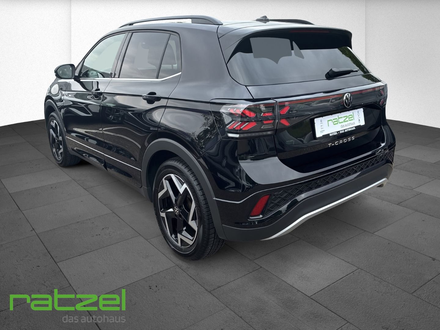 Fahrzeugabbildung Volkswagen T-Cross R-Line 1.0 l TSI IQ Light Lane Assist Ei