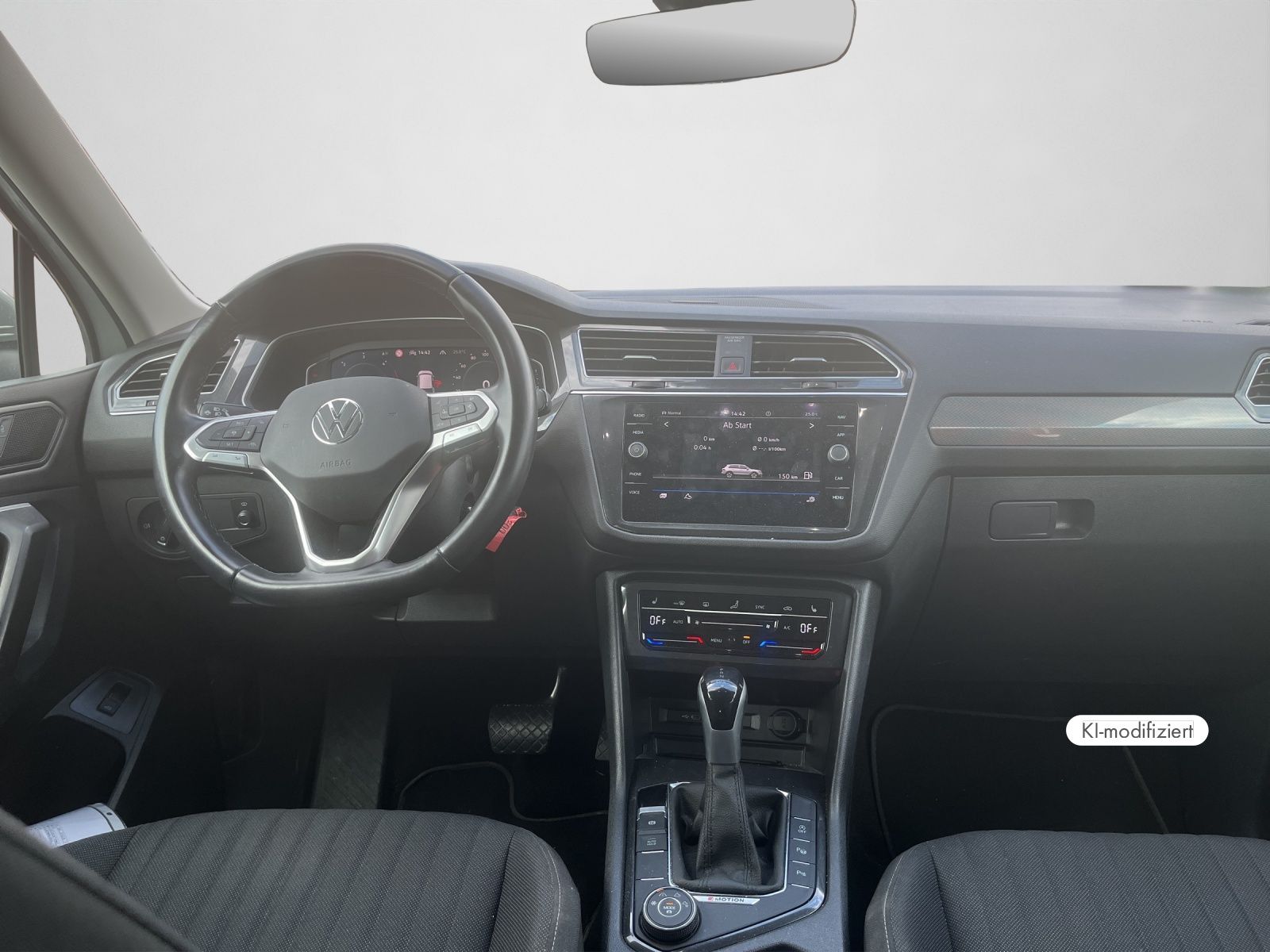 Volkswagen Tiguan R-Line Highline 2,0 TSI 4MOTION DSG 20 foto 3