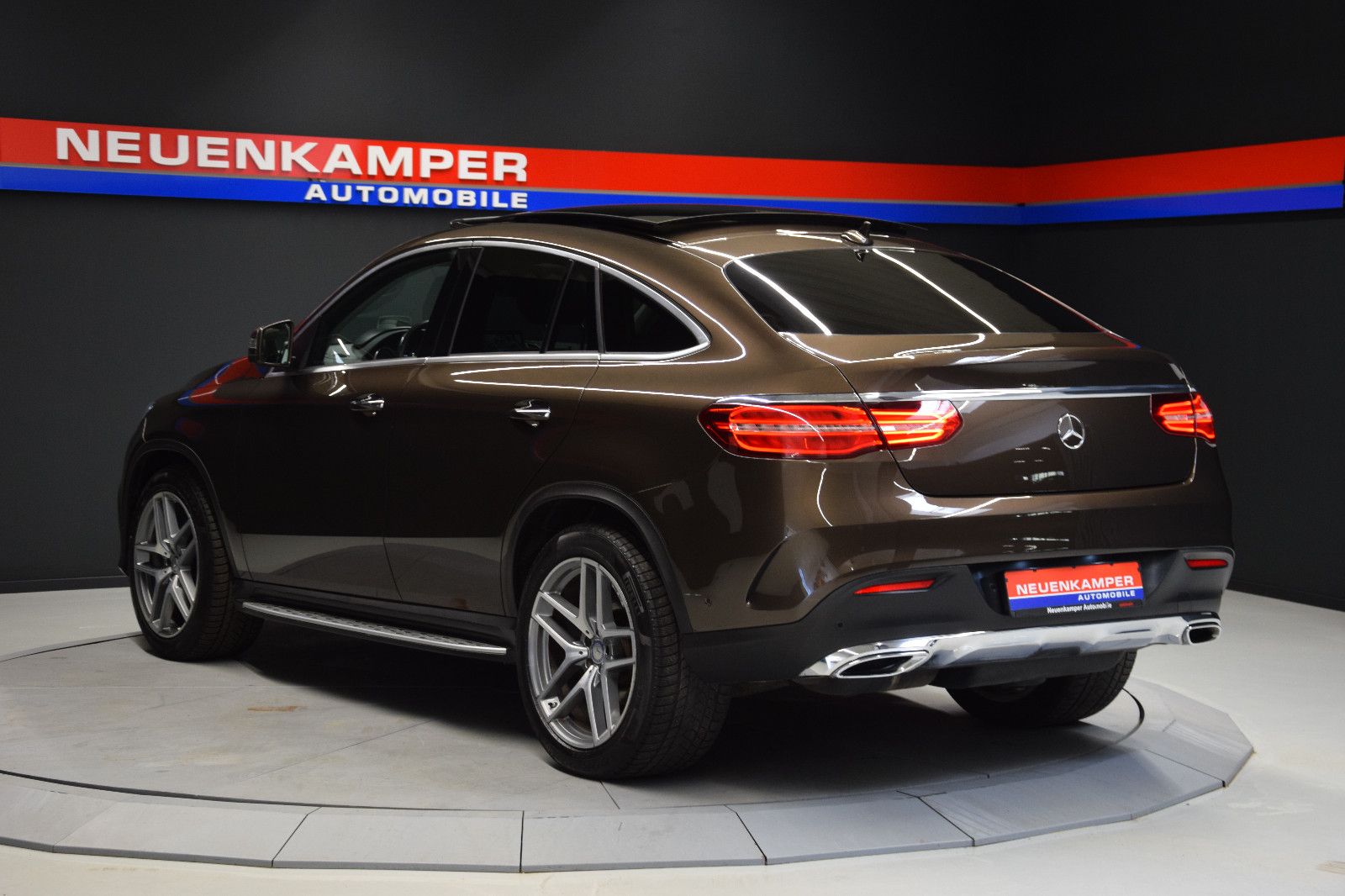 Fahrzeugabbildung Mercedes-Benz GLE 350d Coupé 4Matic AMG Line Pano HuD h/k Dist