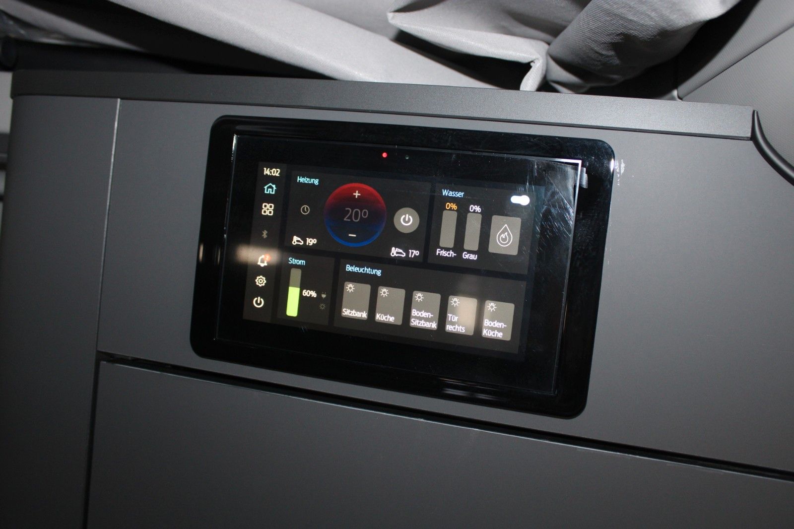 Fahrzeugabbildung Ford NUGGET L1 Active ALLRAD + Aufstelldach SOFORT