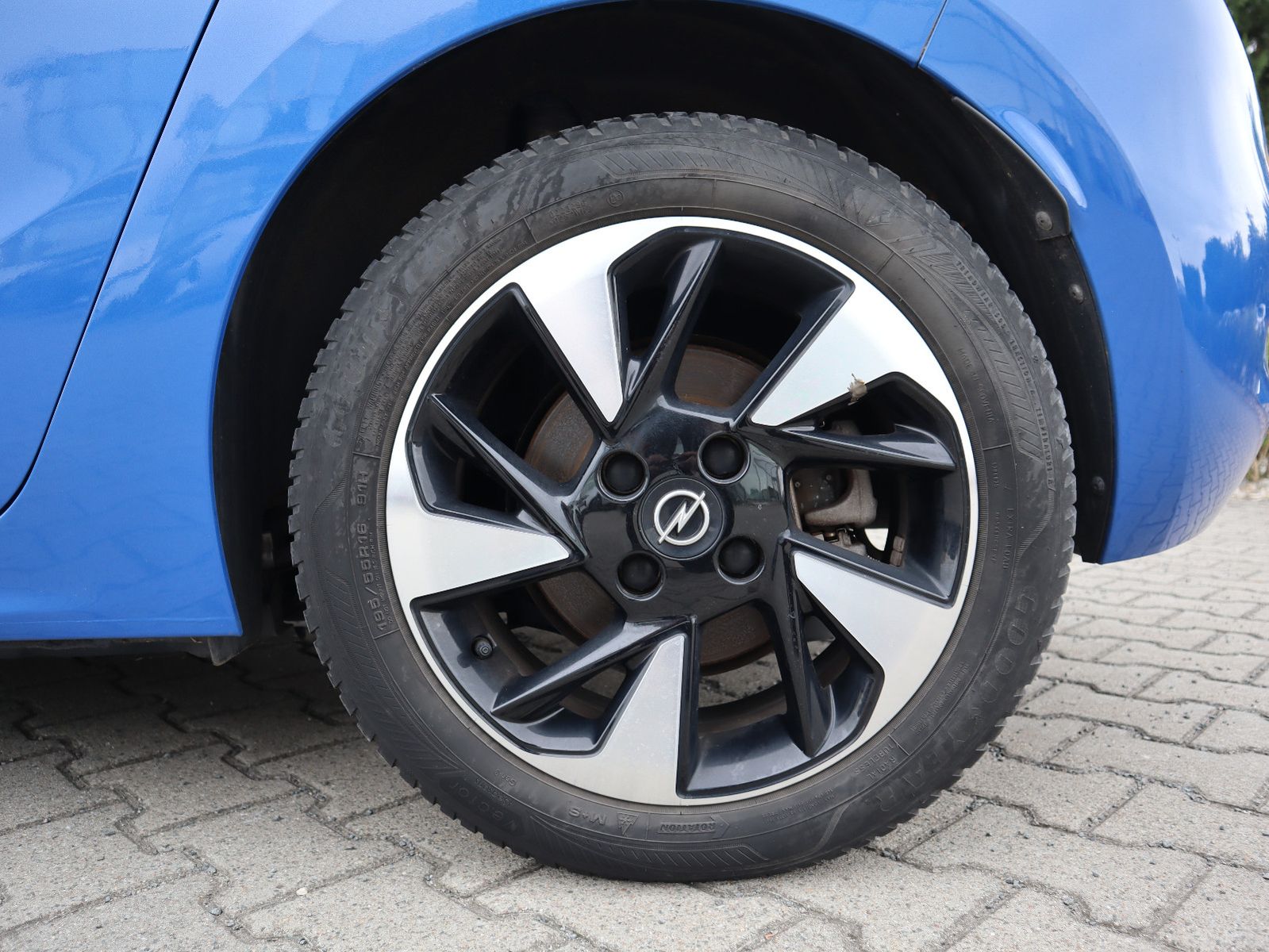 Opel Corsa F e 100kW Eleg LED/SHZ/Klima/180°/DAB+/3ph imagem 3