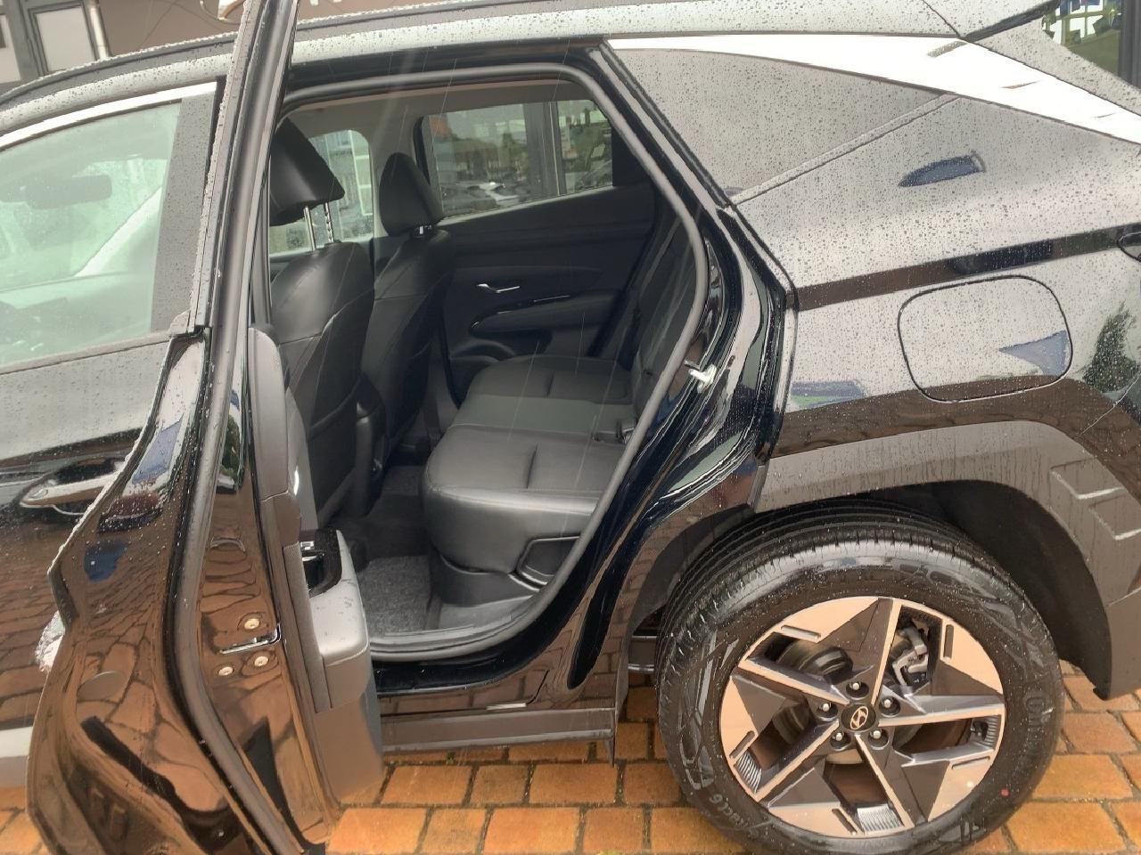 Fahrzeugabbildung Hyundai TUCSON Trend Hybrid 2WD + Design-Paket*
