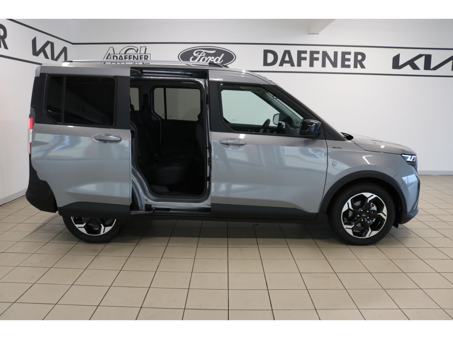 Fahrzeugabbildung Ford Tourneo Courier Active Navi ACC DAB SHZ LenkradH