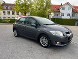 Toyota Auris D-4D Klimaautomatik - Toyota Auris Gebrauchtwagen in München