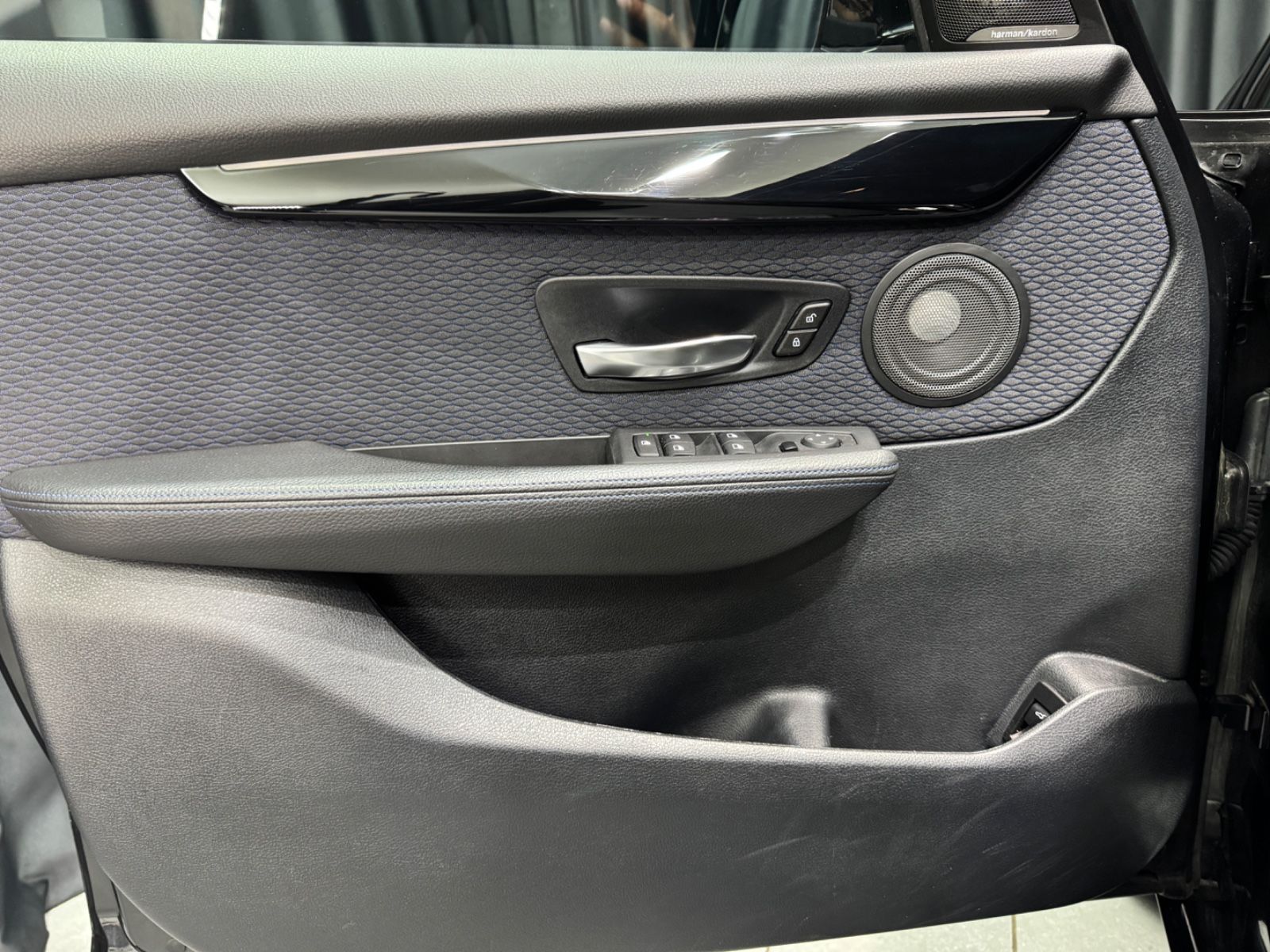 Fahrzeugabbildung BMW 220i Gran Tourer M Sport|AUTOMATIk|7-SITZER|NAVI