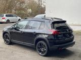 Peugeot 2008 Allure GT-Line LED Navi Pano Rü-Kamera  - schwarze Peugeot 2008