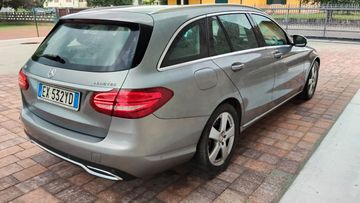Mercedes C 220 - 6