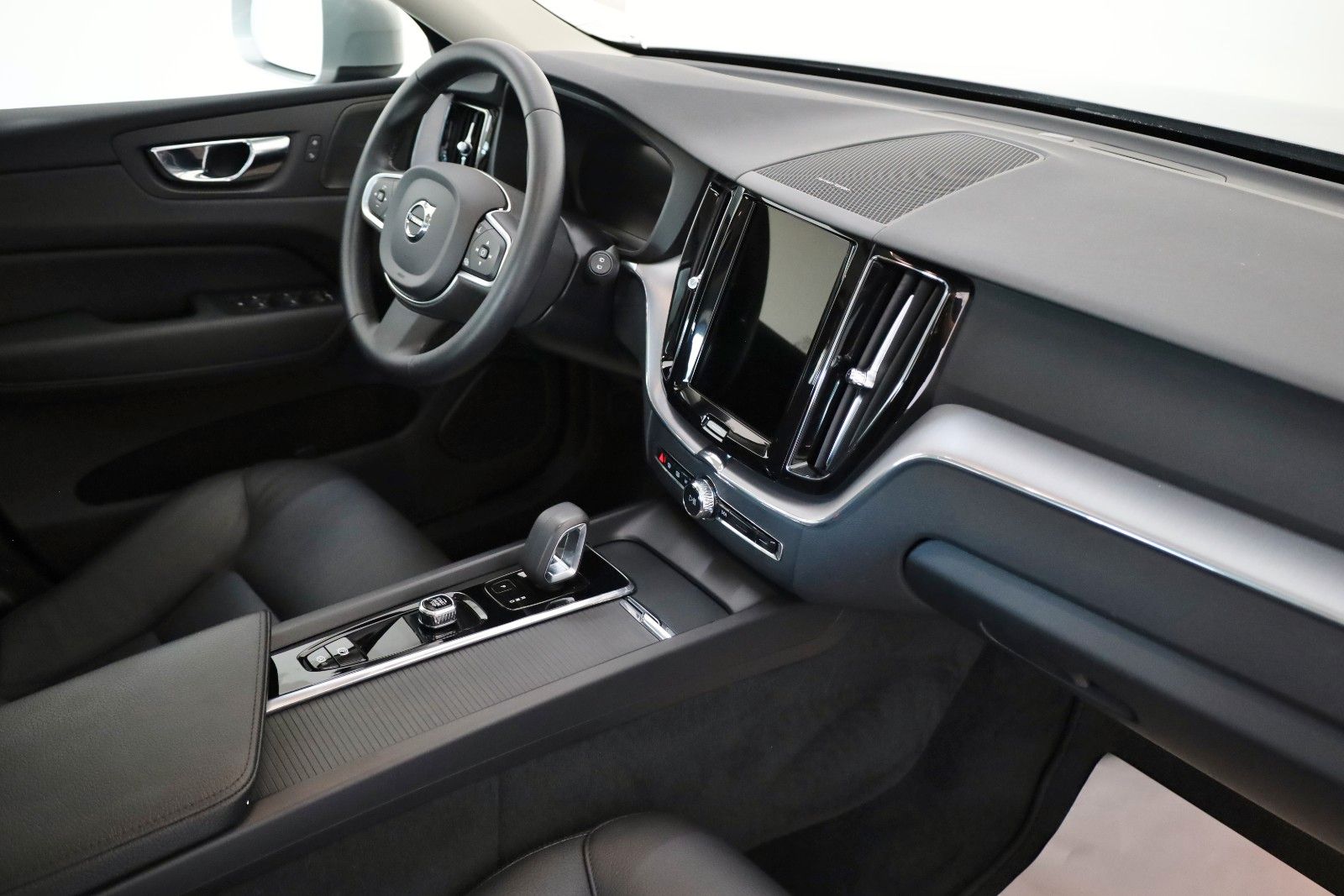 Fahrzeugabbildung Volvo XC60 T6 AWD Inscription,Kamera,4xSH,ACC,Pano,AHK