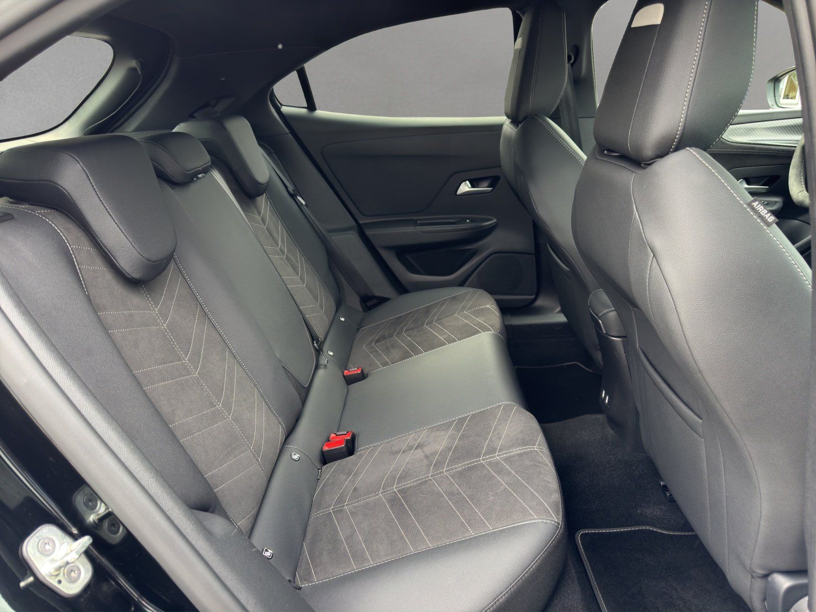 Fahrzeugabbildung Opel Mokka 1.2 Turbo Ultimate Irmscher Aut./ACC/CAM/