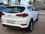 Hyundai Tucson blue Classic 2WD / Sauber / - Hyundai TUCSON Gebrauchtwagen in Hamburg