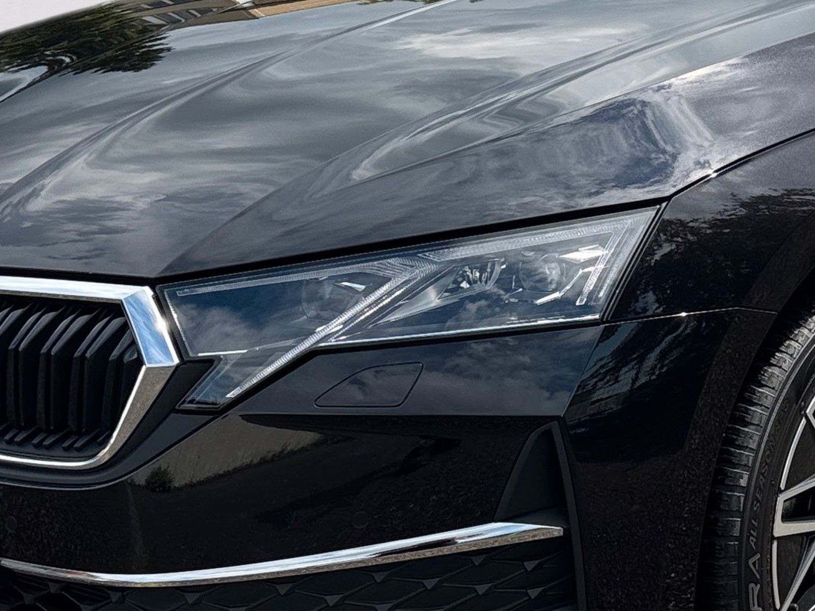 Fahrzeugabbildung SKODA Octavia Combi Selection 2.0 TDI